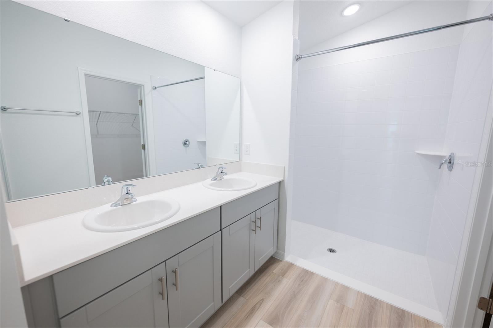 Image 10 of 61 For 4124 River Beacon Boulevard