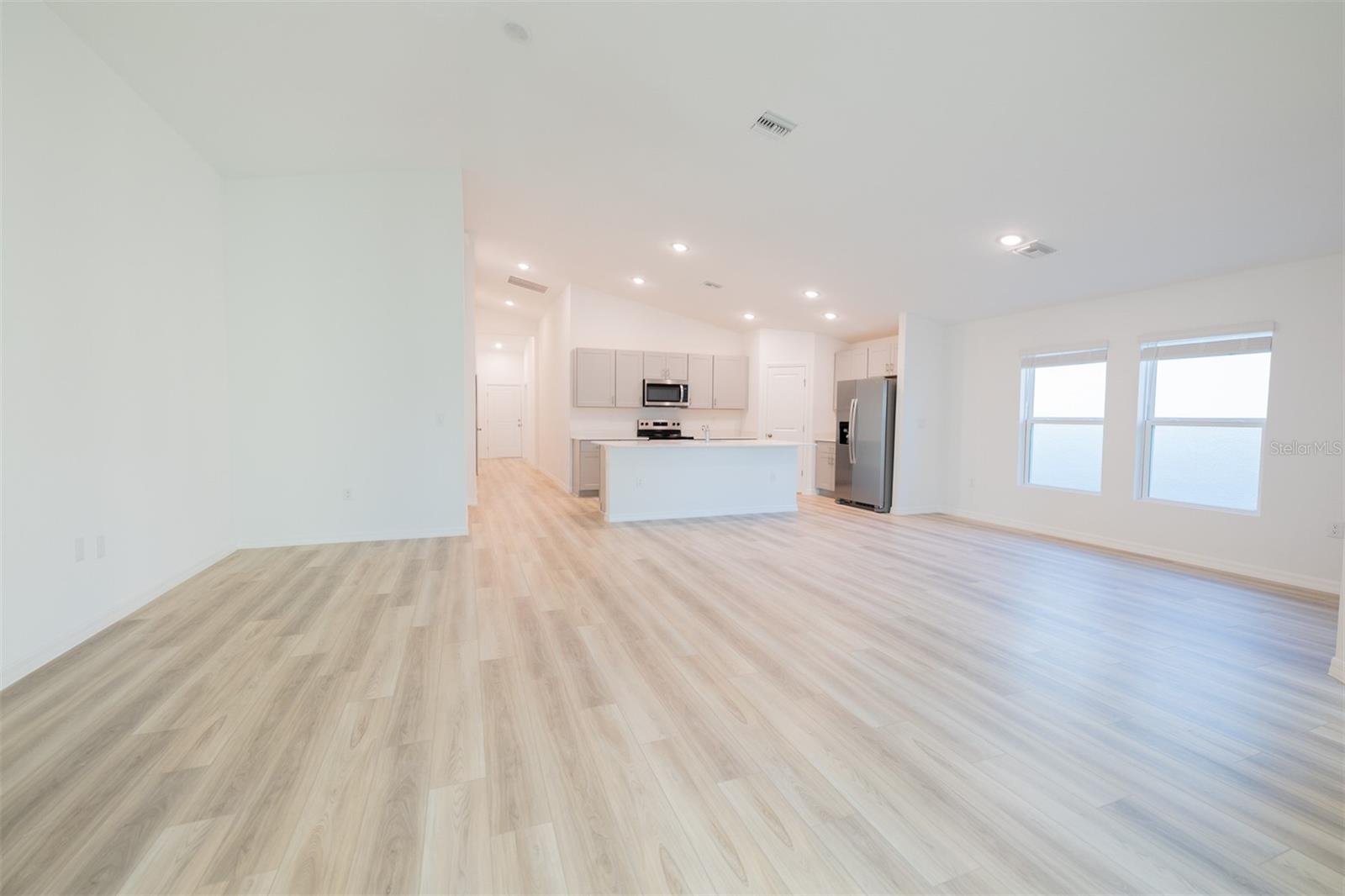 Image 34 of 61 For 4124 River Beacon Boulevard