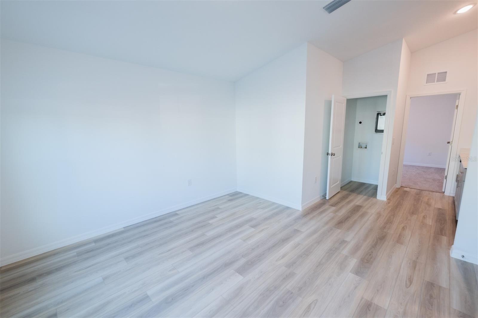 Image 47 of 61 For 4124 River Beacon Boulevard