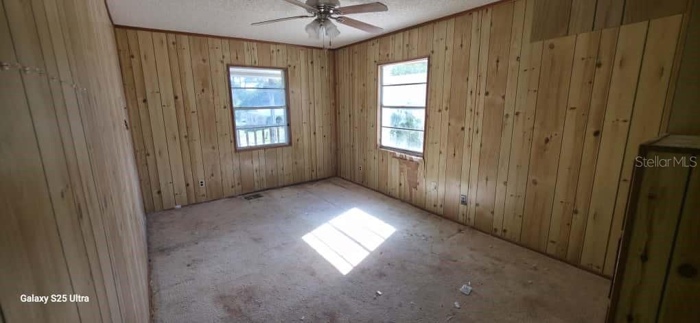 Image 22 of 35 For 351 Pine Avenue