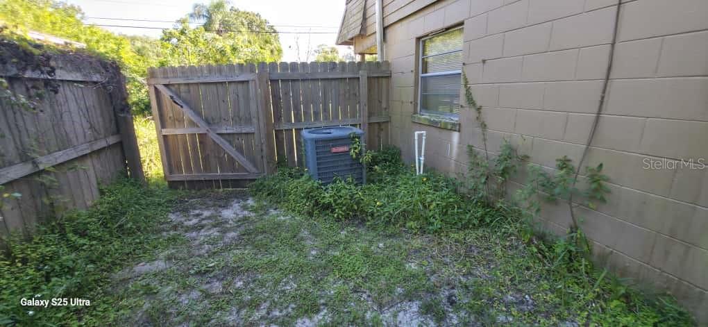 Image 30 of 35 For 351 Pine Avenue