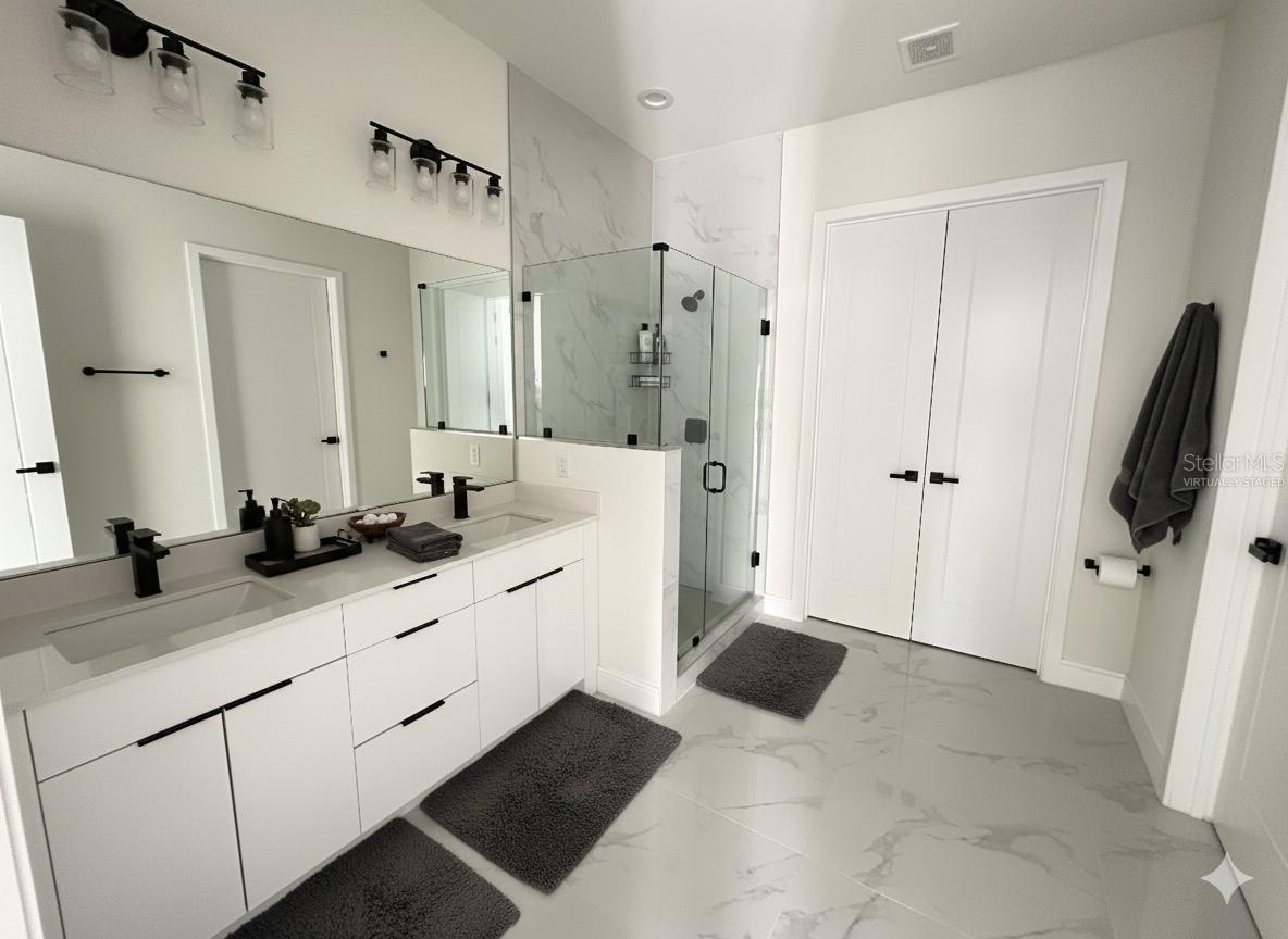 Image 4 of 14 For 16475 Hillsborough Boulevard