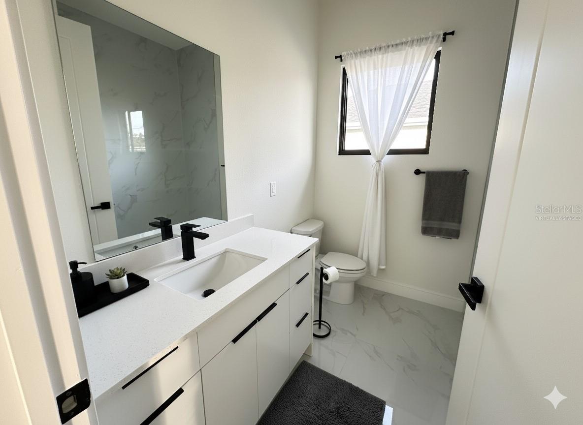 Image 9 of 14 For 16475 Hillsborough Boulevard