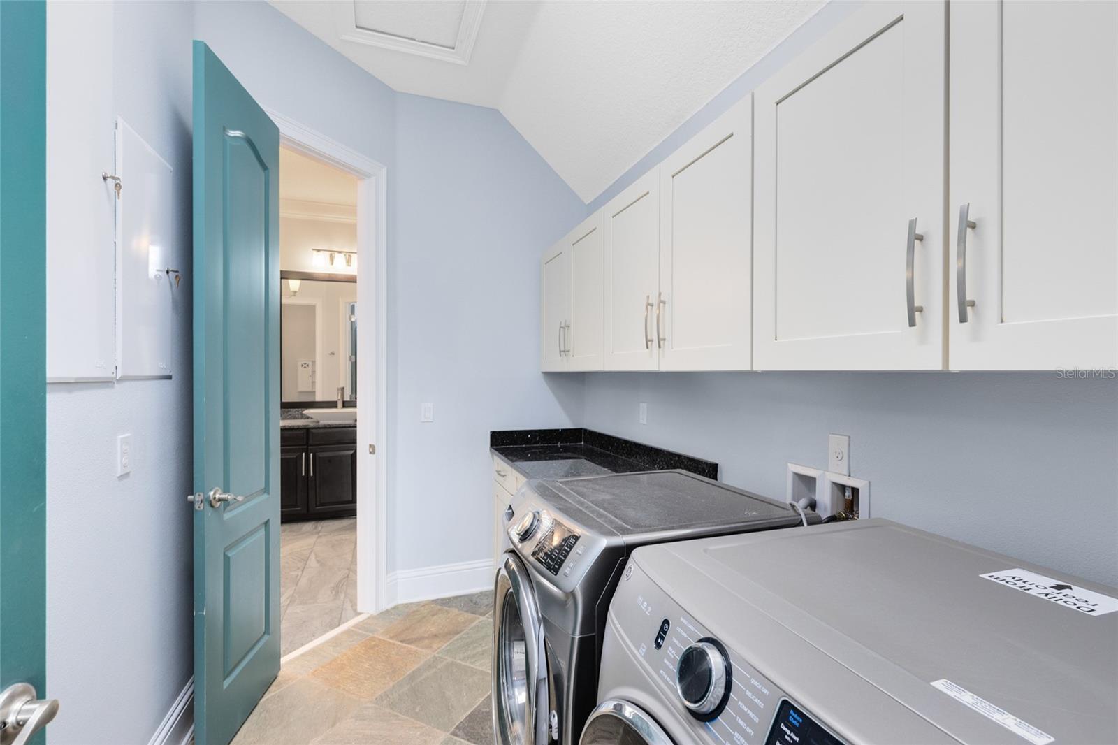 Image 16 of 45 For 13798 Walcott Avenue