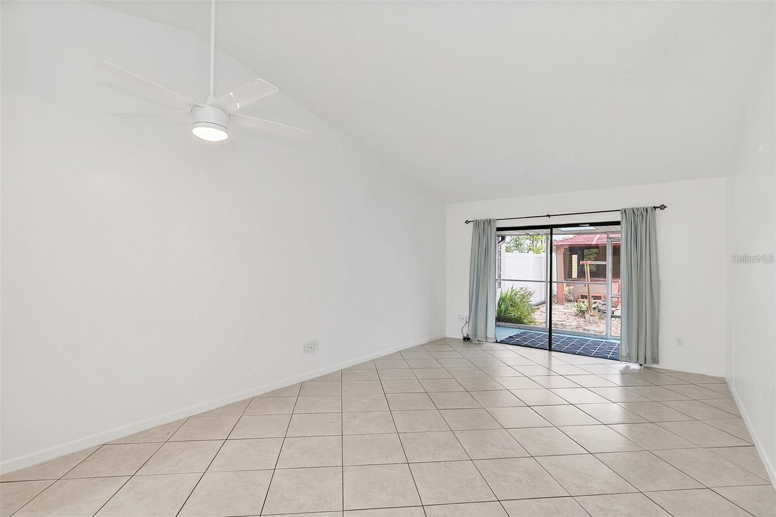 Image 4 of 16 For 5979 Brown Bark Drive