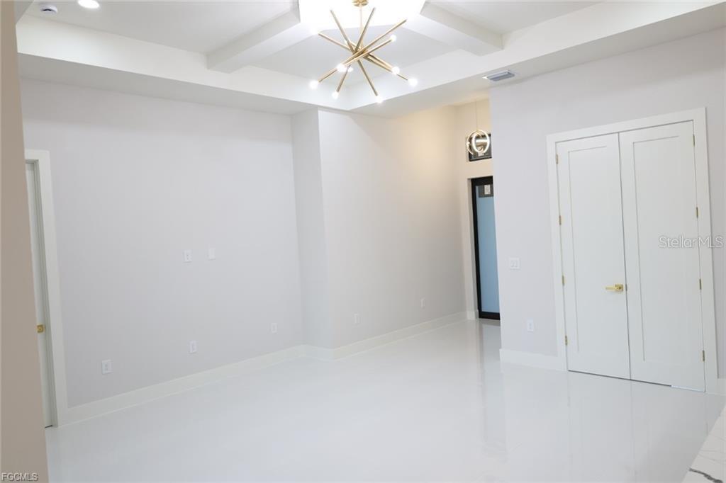 Image 12 of 35 For 2800 33rd Street Sw