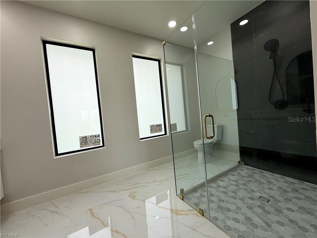 Image 26 of 35 For 2800 33rd Street Sw