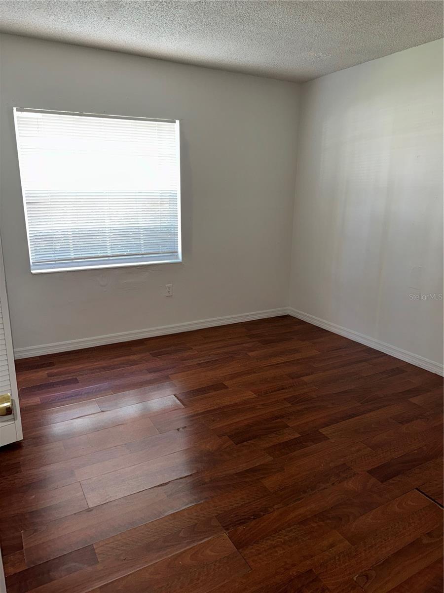 Image 6 of 20 For 1436 Holden Avenue B