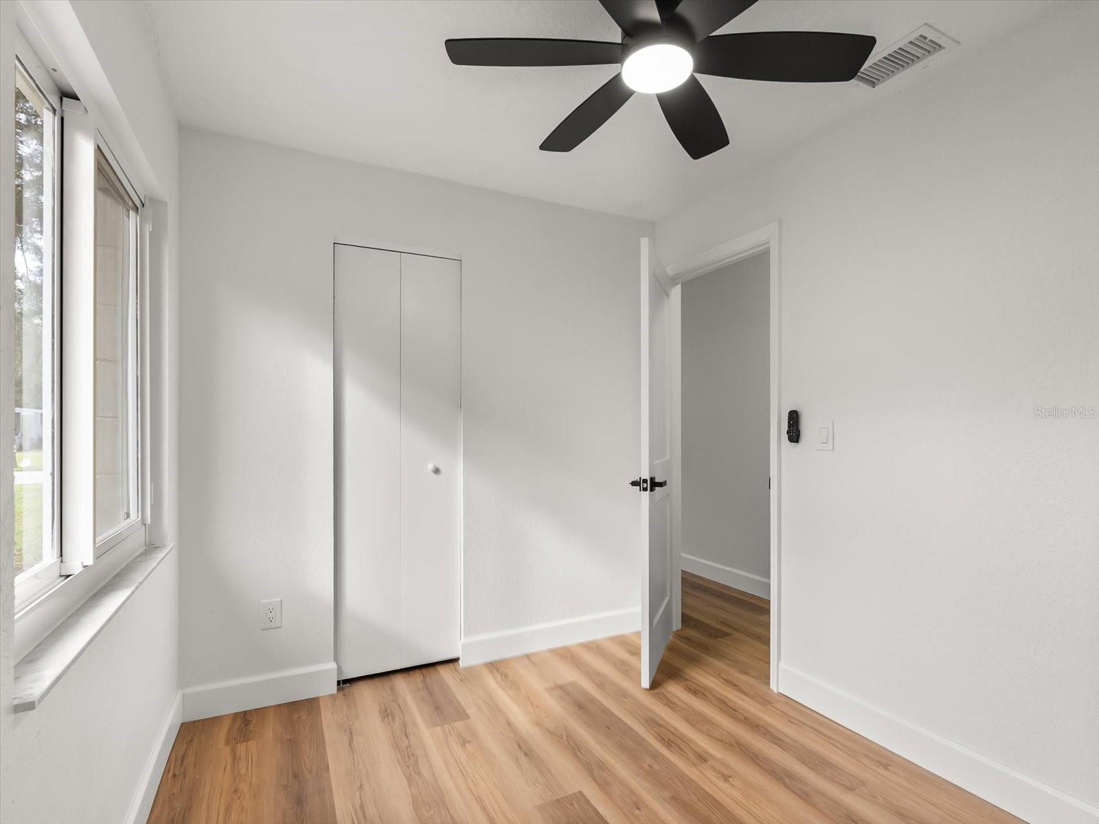 Image 10 of 22 For 2519 Yale Avenue