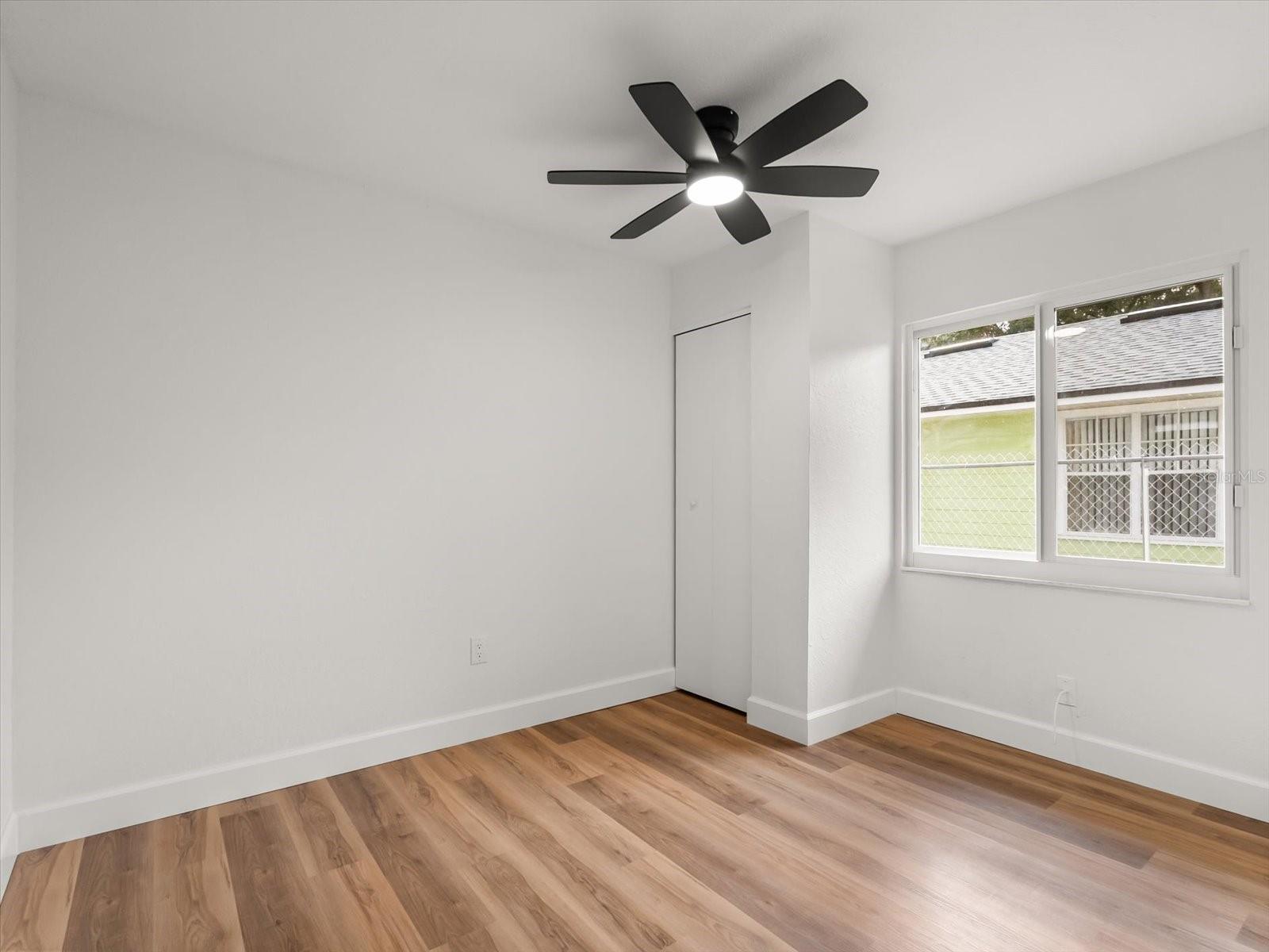 Image 11 of 22 For 2519 Yale Avenue