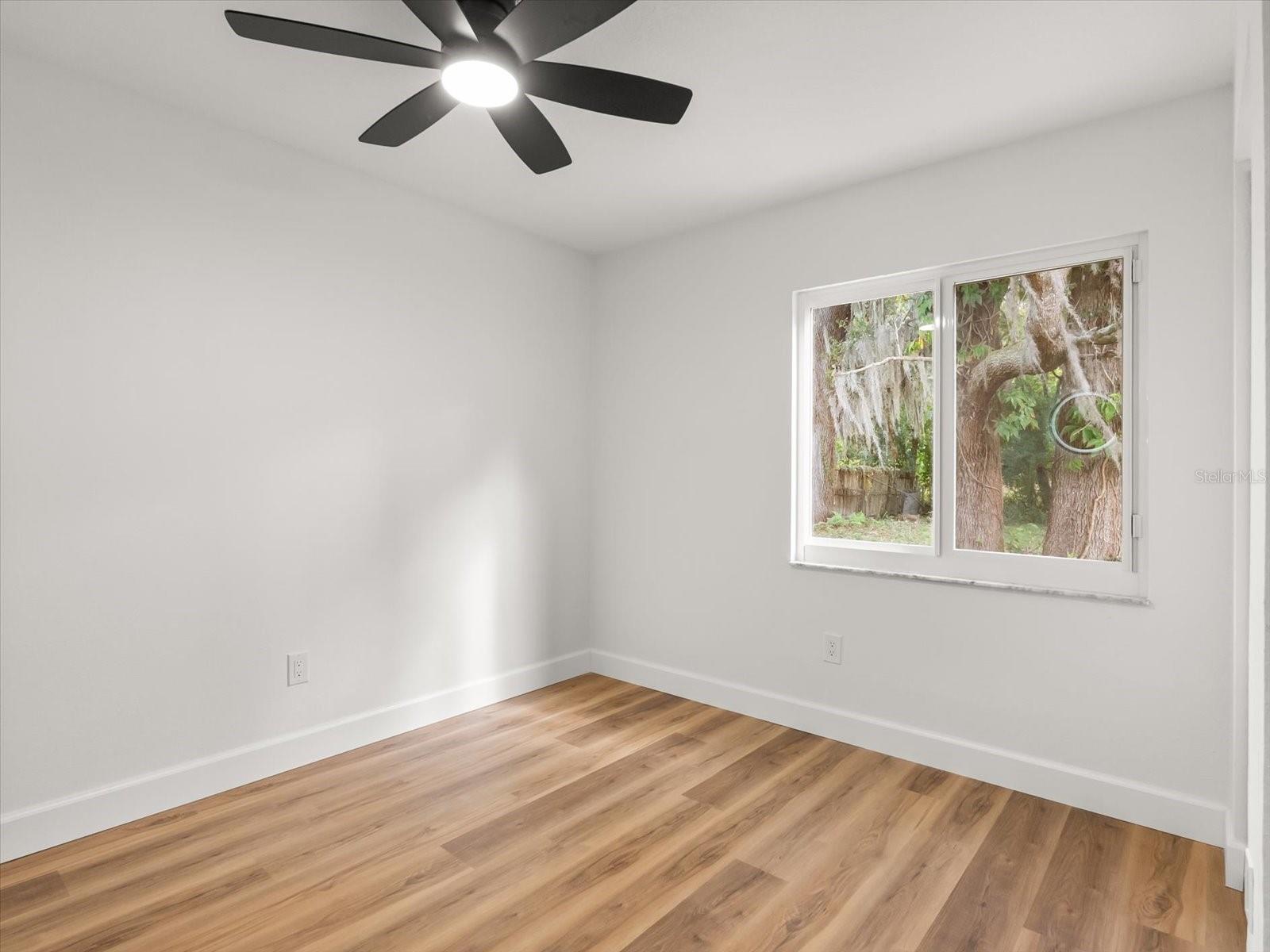 Image 13 of 22 For 2519 Yale Avenue