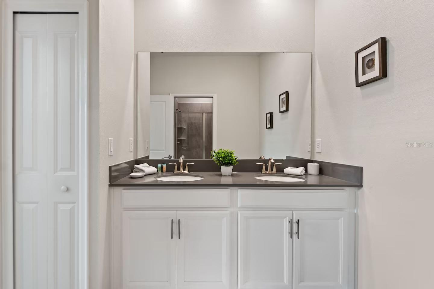 Image 21 of 80 For 4553 Target Boulevard