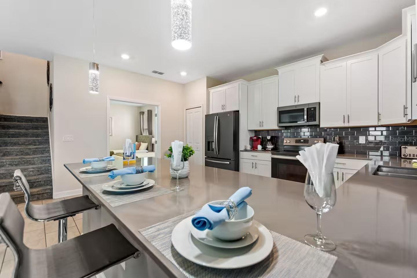 Image 3 of 80 For 4553 Target Boulevard