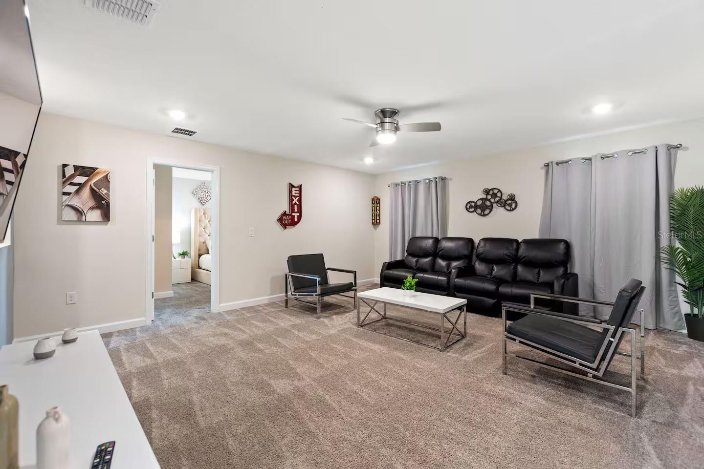 Image 43 of 80 For 4553 Target Boulevard