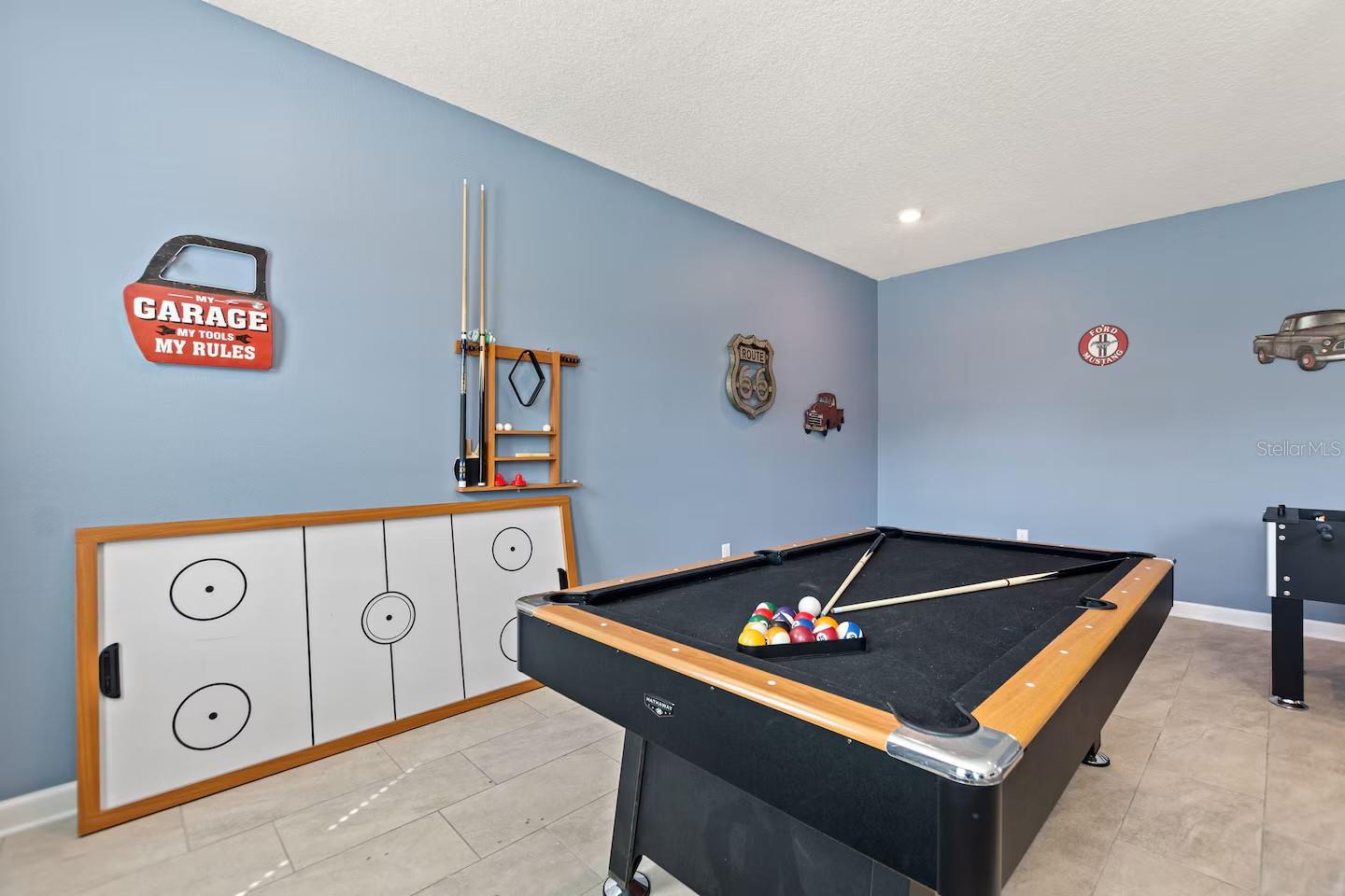 Image 56 of 80 For 4553 Target Boulevard