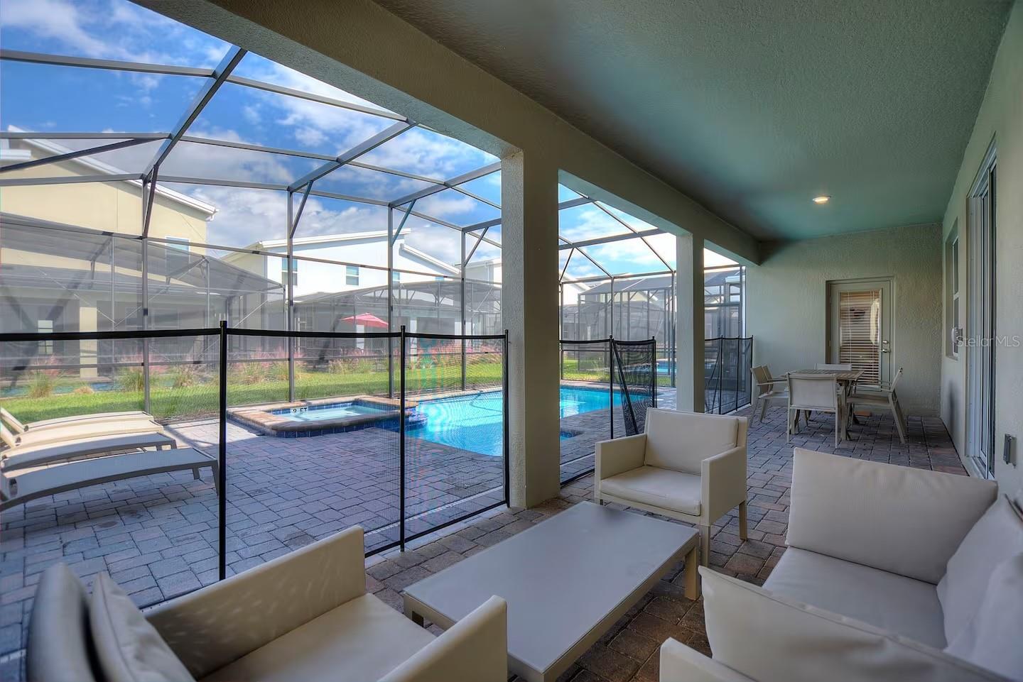 Image 62 of 80 For 4553 Target Boulevard