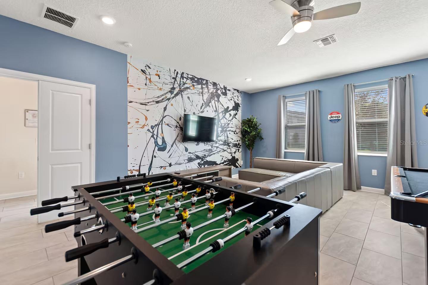 Image 8 of 80 For 4553 Target Boulevard