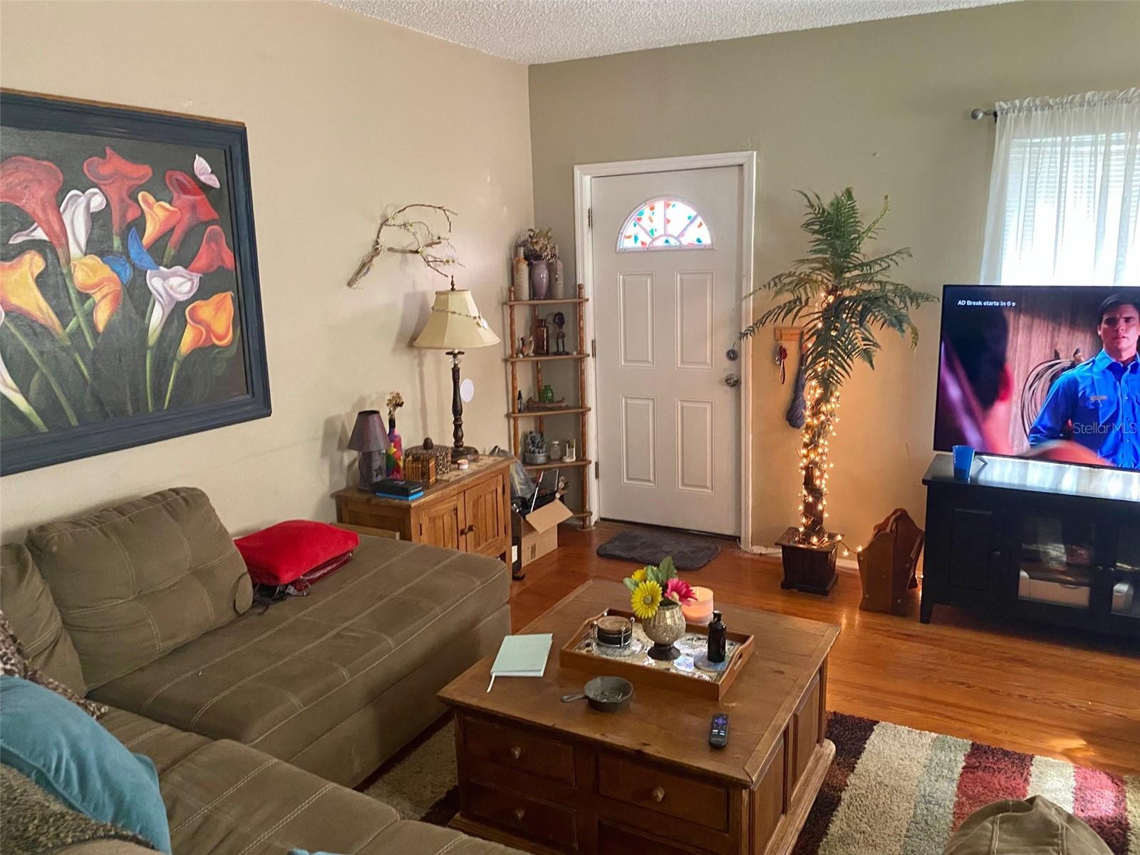 Image 7 of 17 For 415 Vermont Avenue