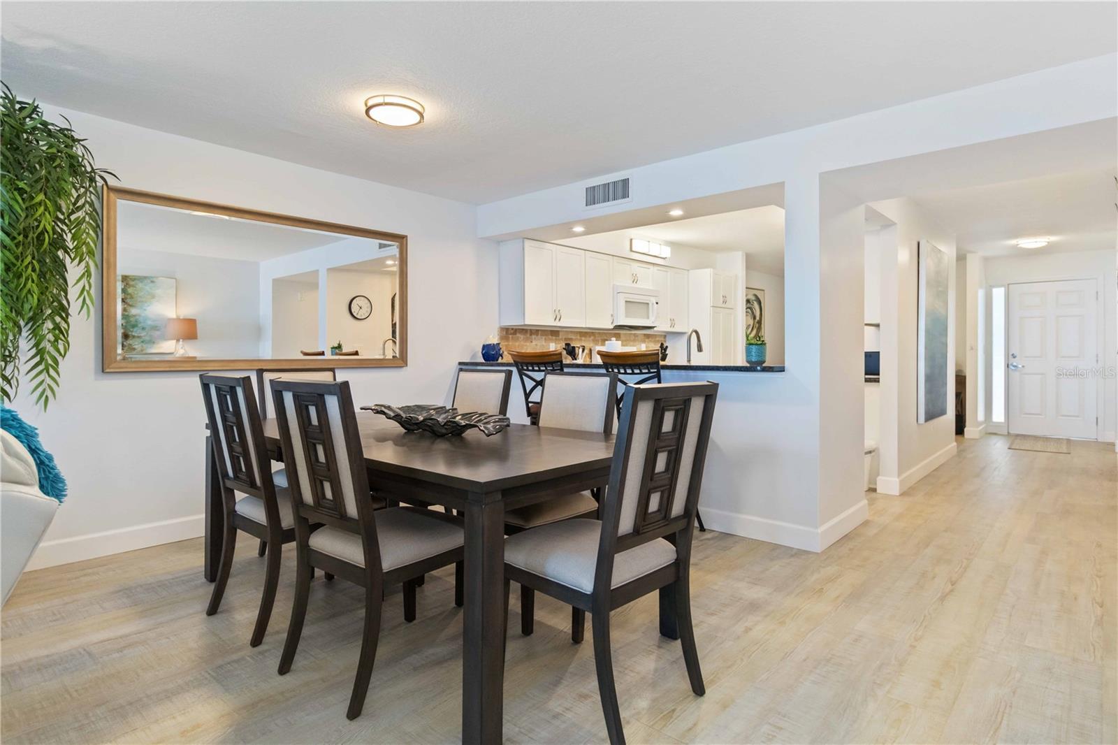 Image 14 of 32 For 3400 Ocean Beach Boulevard 610