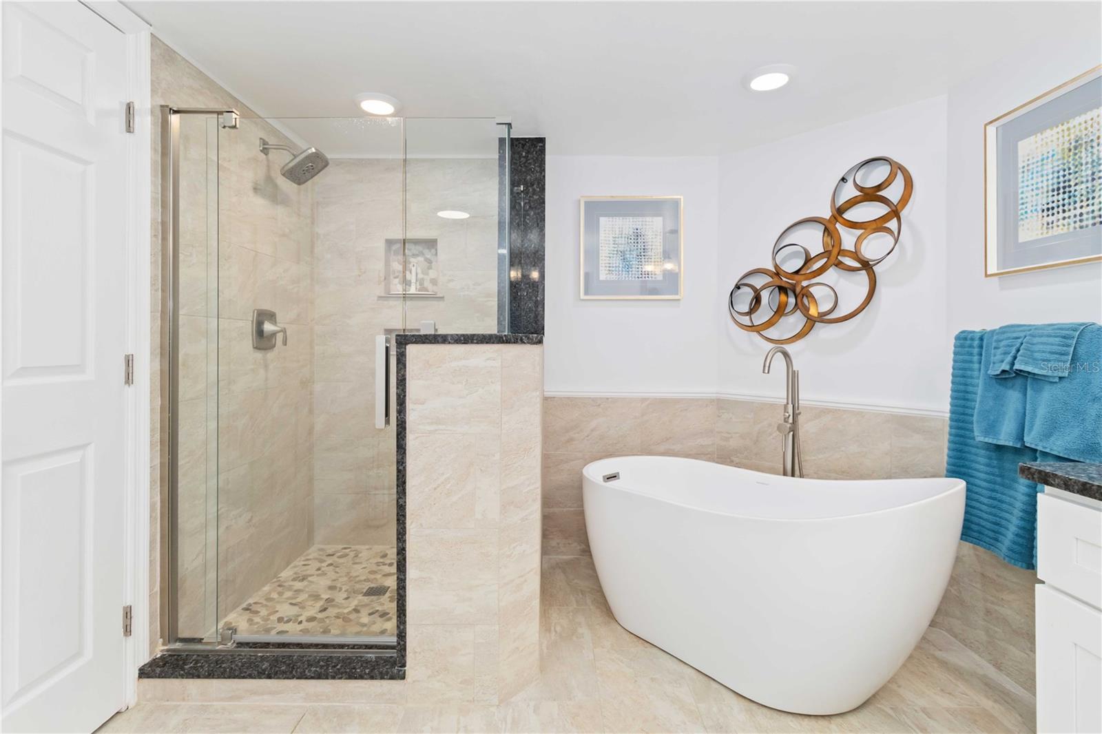 Image 24 of 32 For 3400 Ocean Beach Boulevard 610