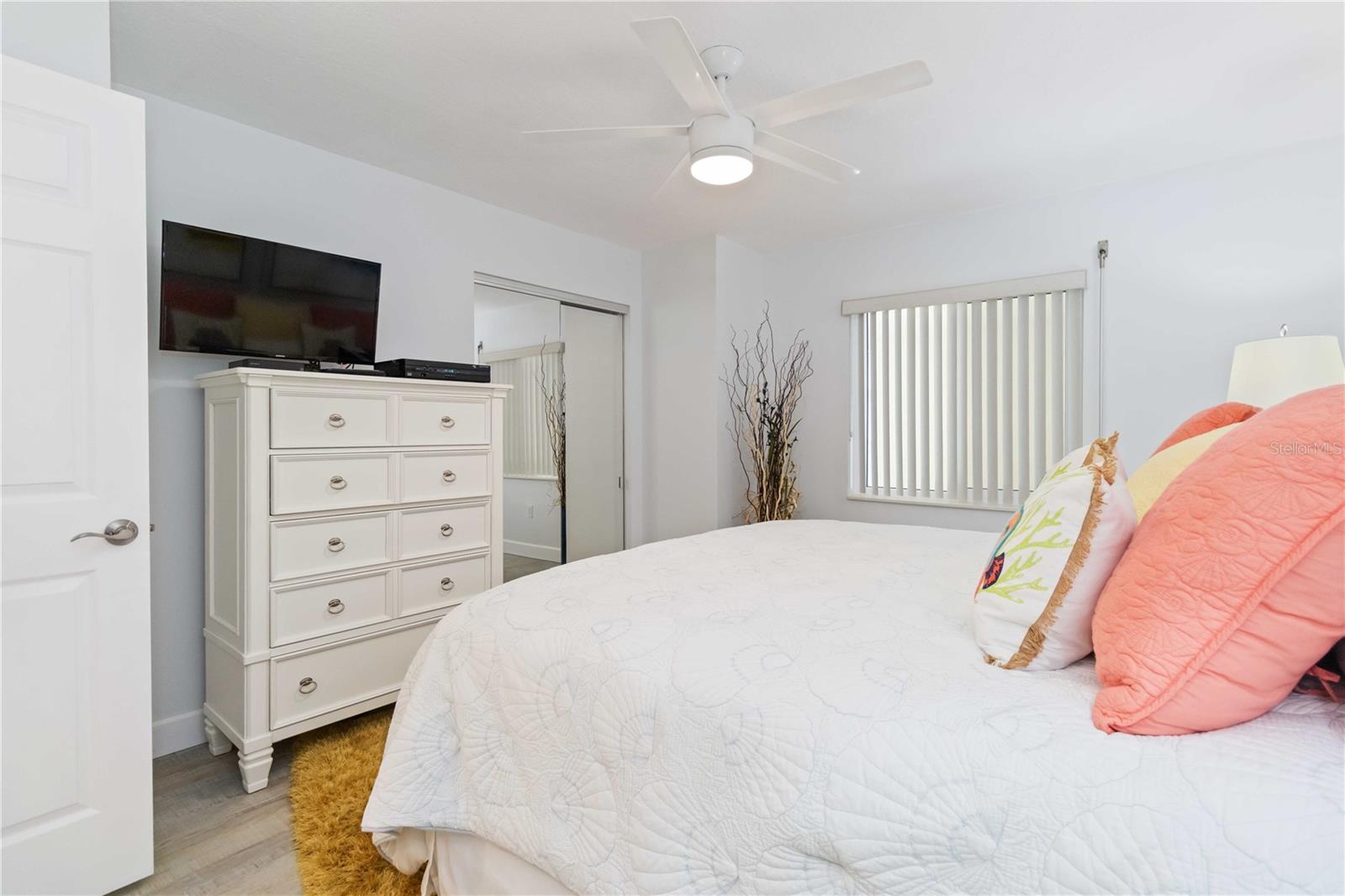 Image 27 of 32 For 3400 Ocean Beach Boulevard 610