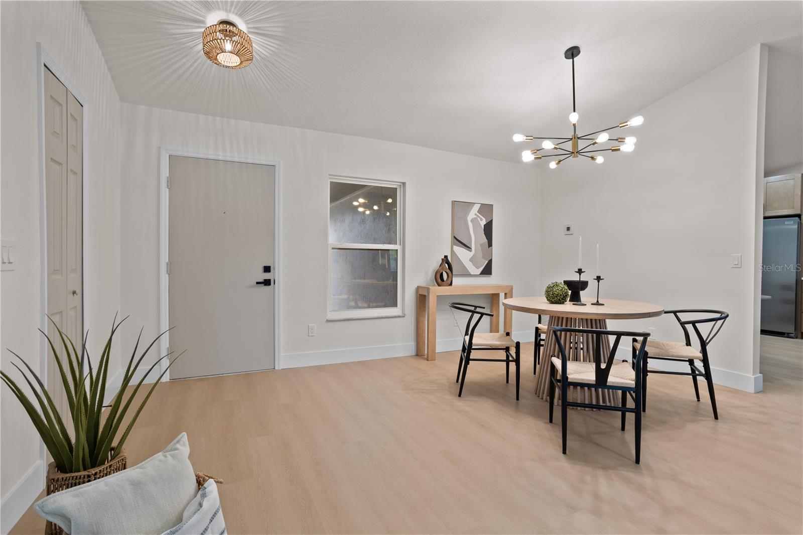 Image 4 of 28 For 281 Sandpiper Drive