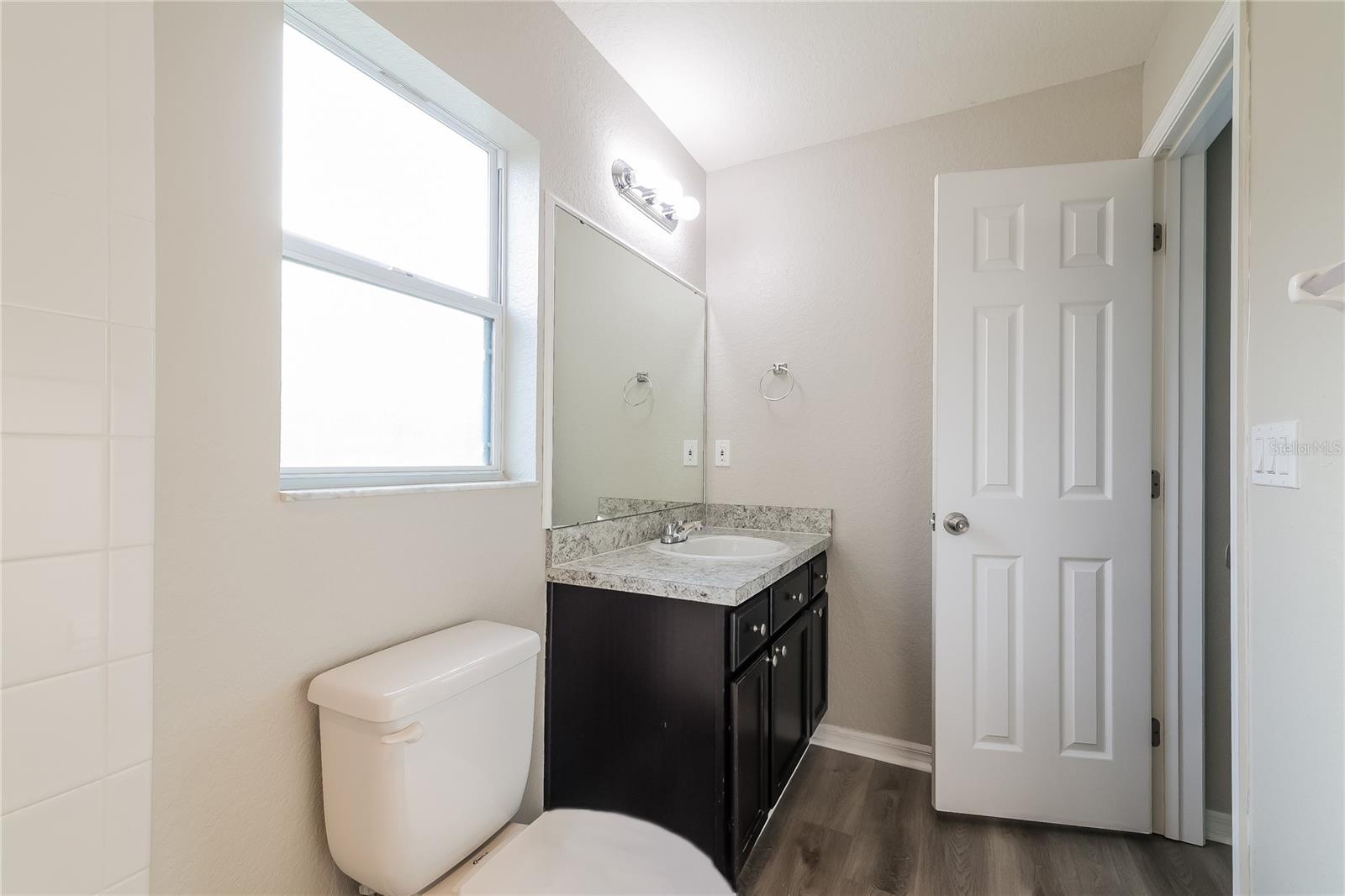 Image 10 of 16 For 1040 Condor Drive