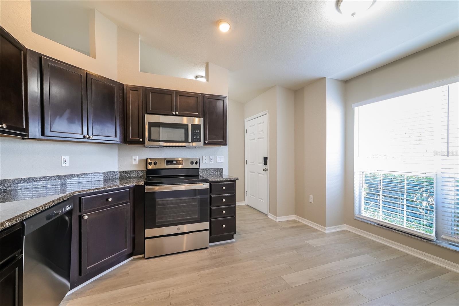 Image 7 of 16 For 1040 Condor Drive