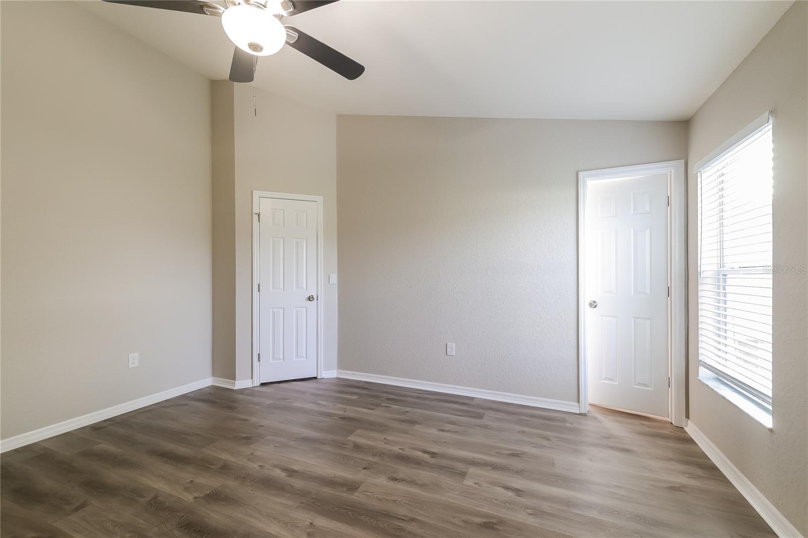 Image 8 of 16 For 1040 Condor Drive