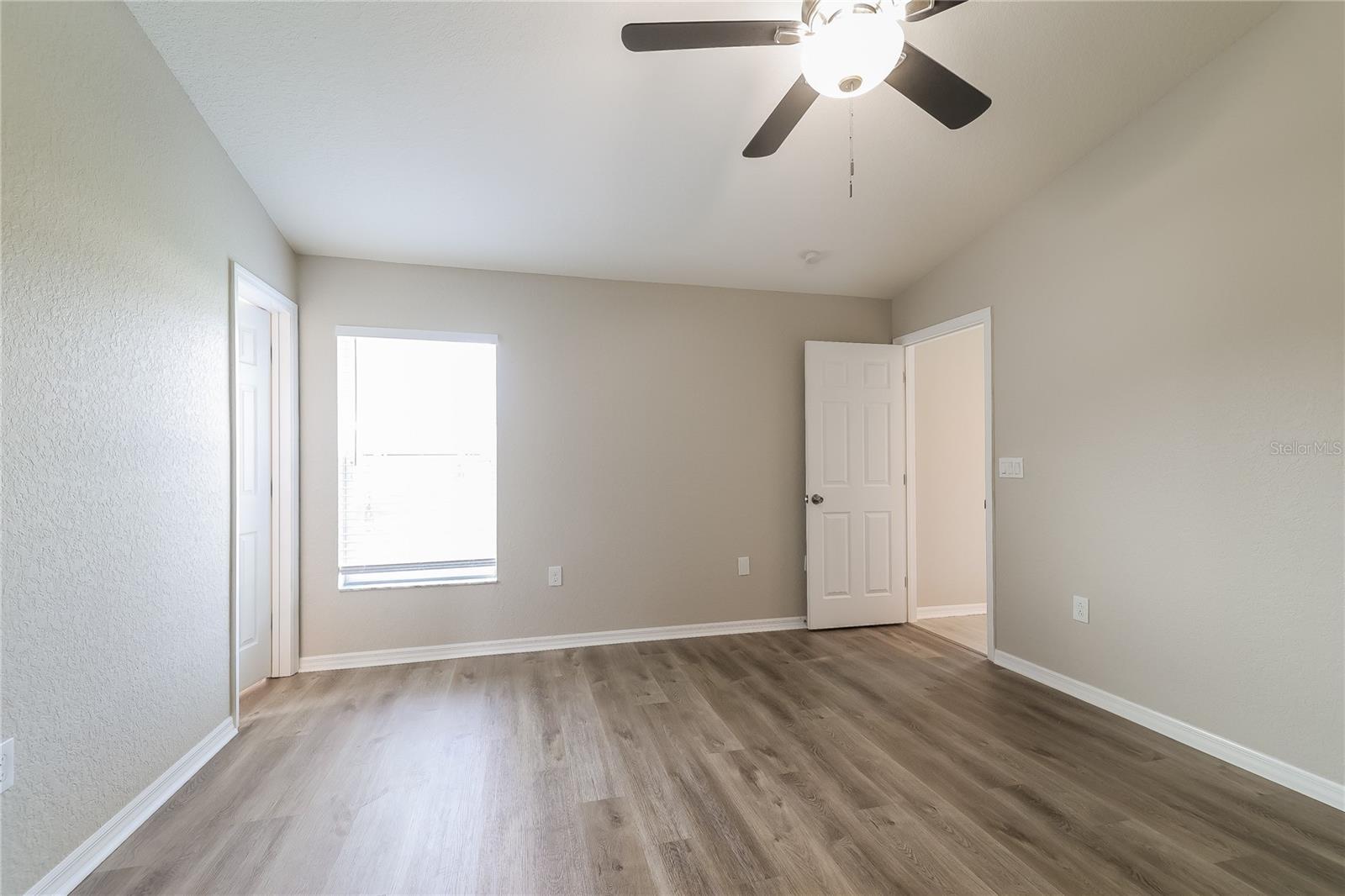 Image 9 of 16 For 1040 Condor Drive