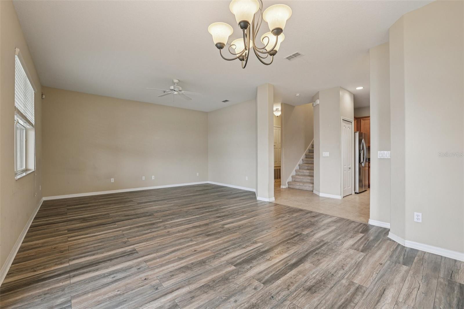 Image 11 of 51 For 1433 Priory Circle