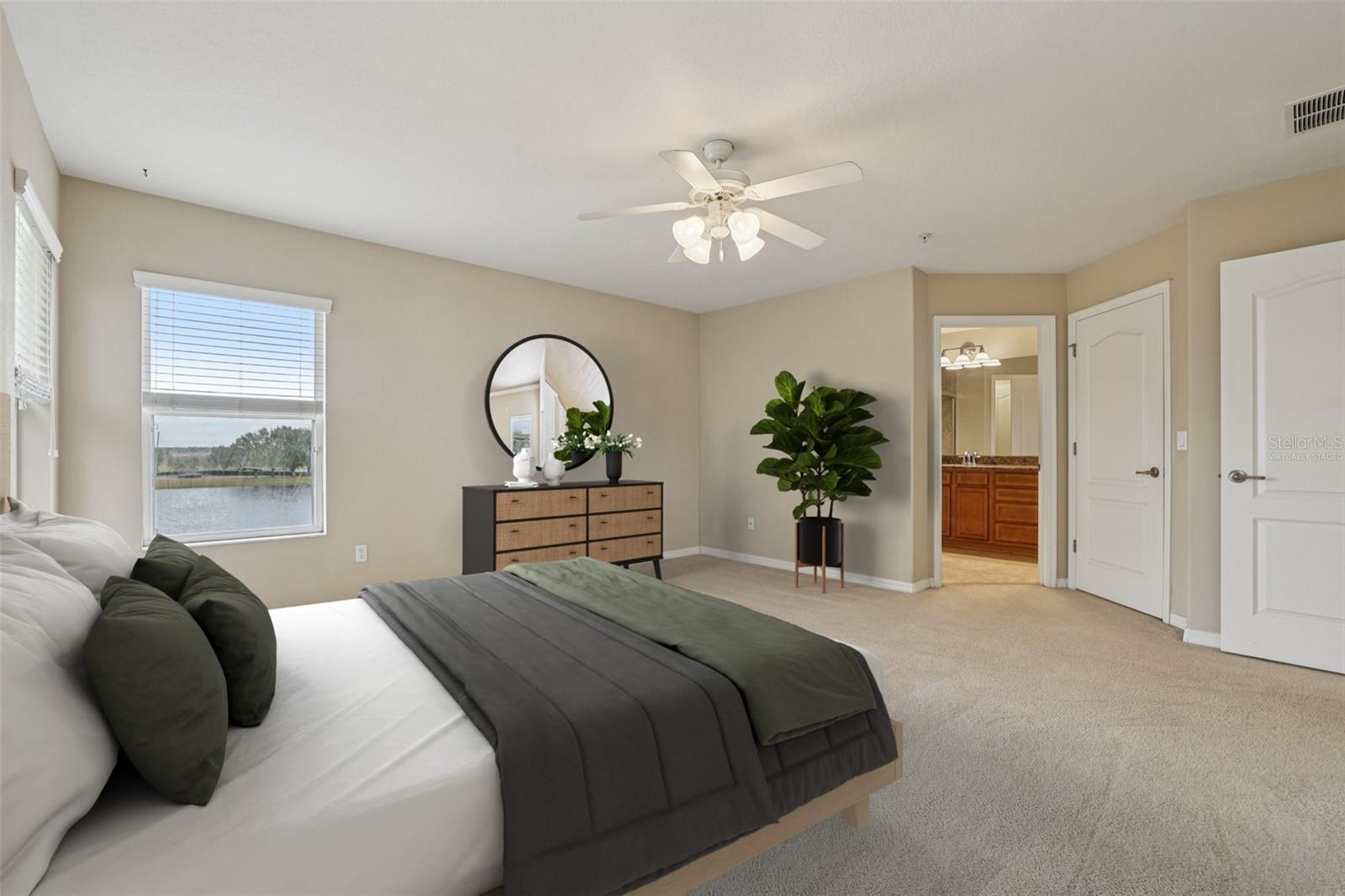 Image 19 of 51 For 1433 Priory Circle