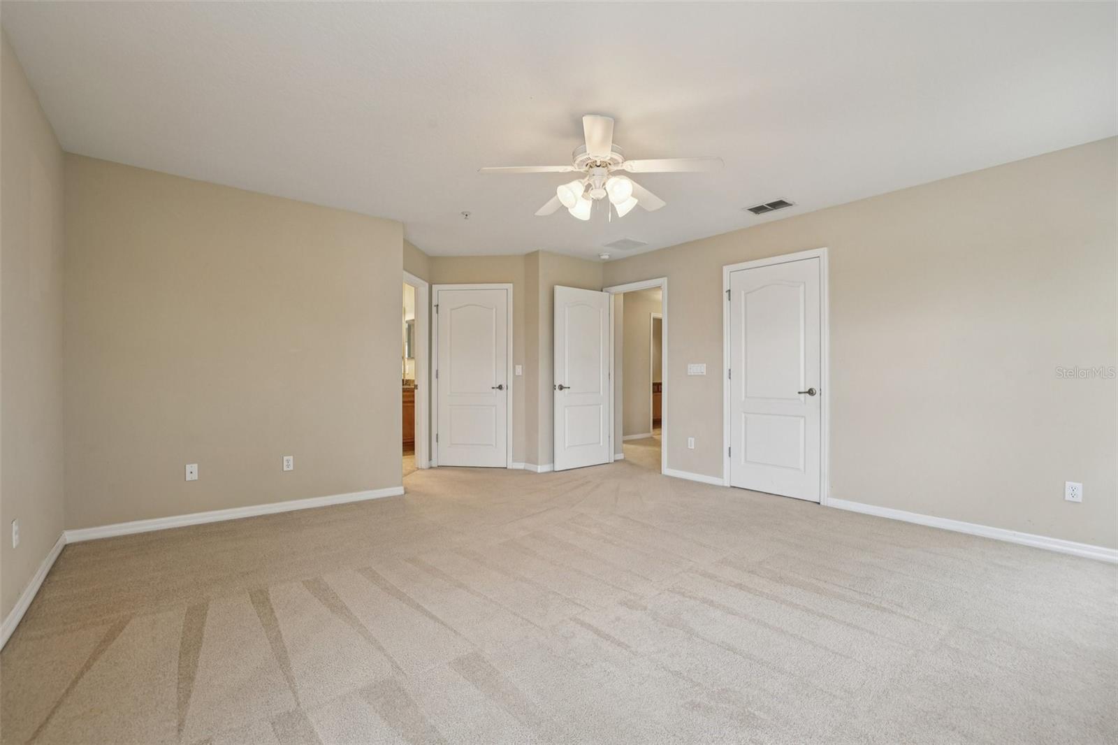 Image 20 of 51 For 1433 Priory Circle