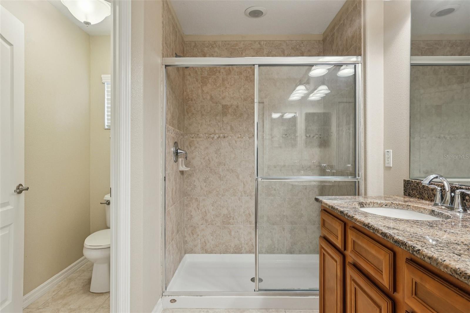 Image 22 of 51 For 1433 Priory Circle