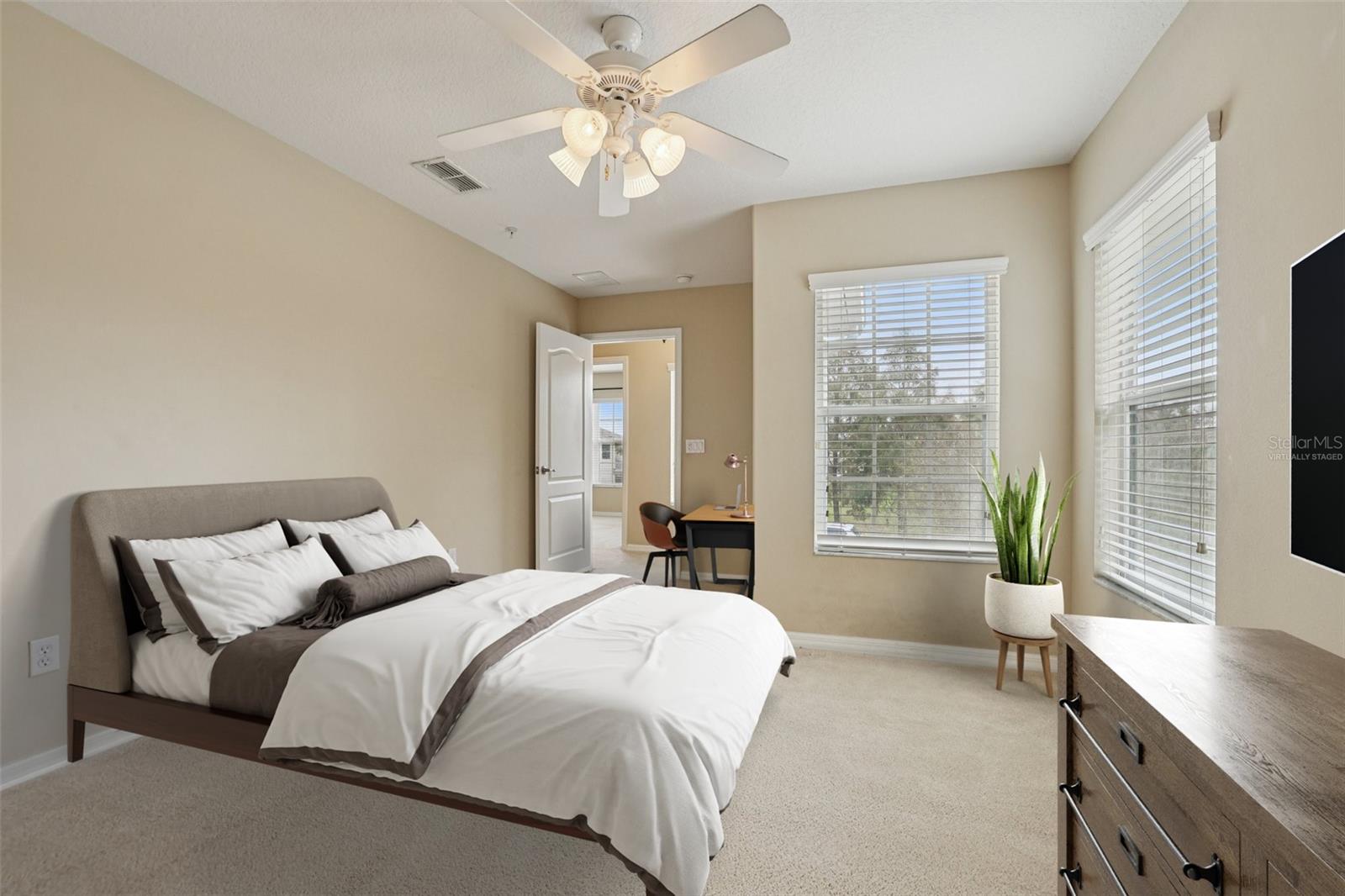 Image 28 of 51 For 1433 Priory Circle