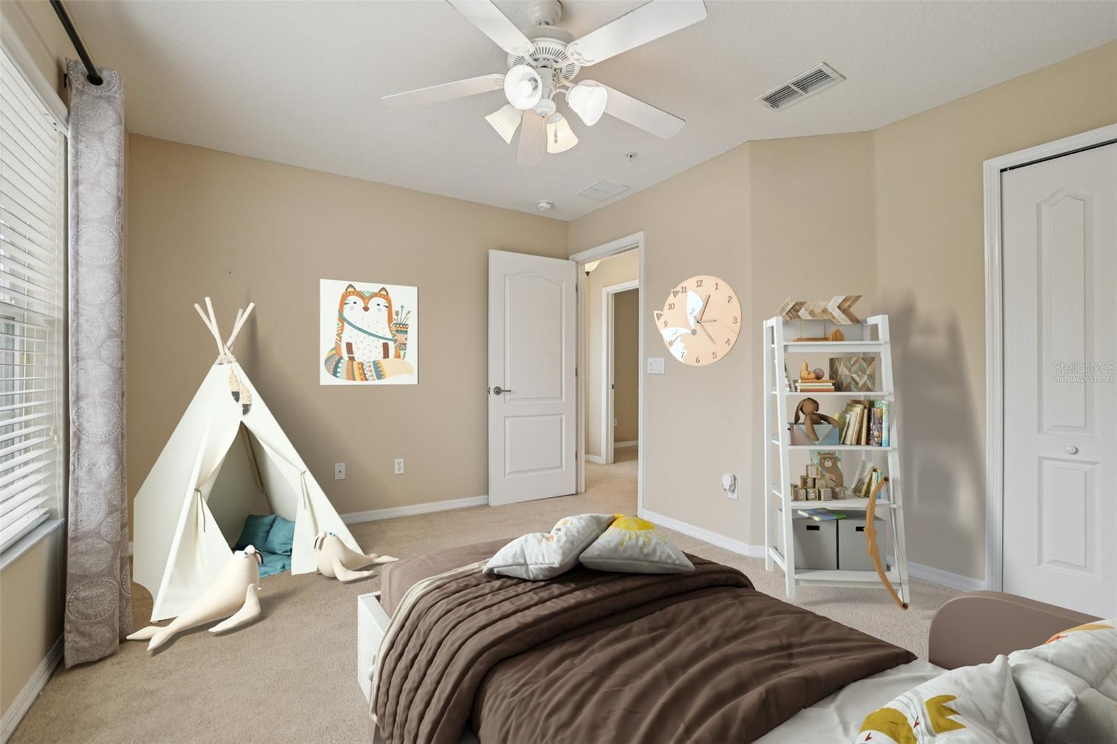 Image 33 of 51 For 1433 Priory Circle