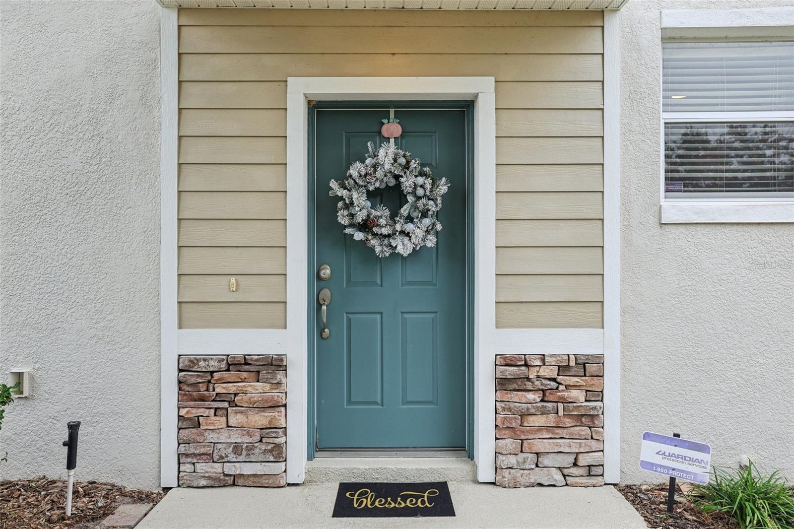 Image 4 of 51 For 1433 Priory Circle