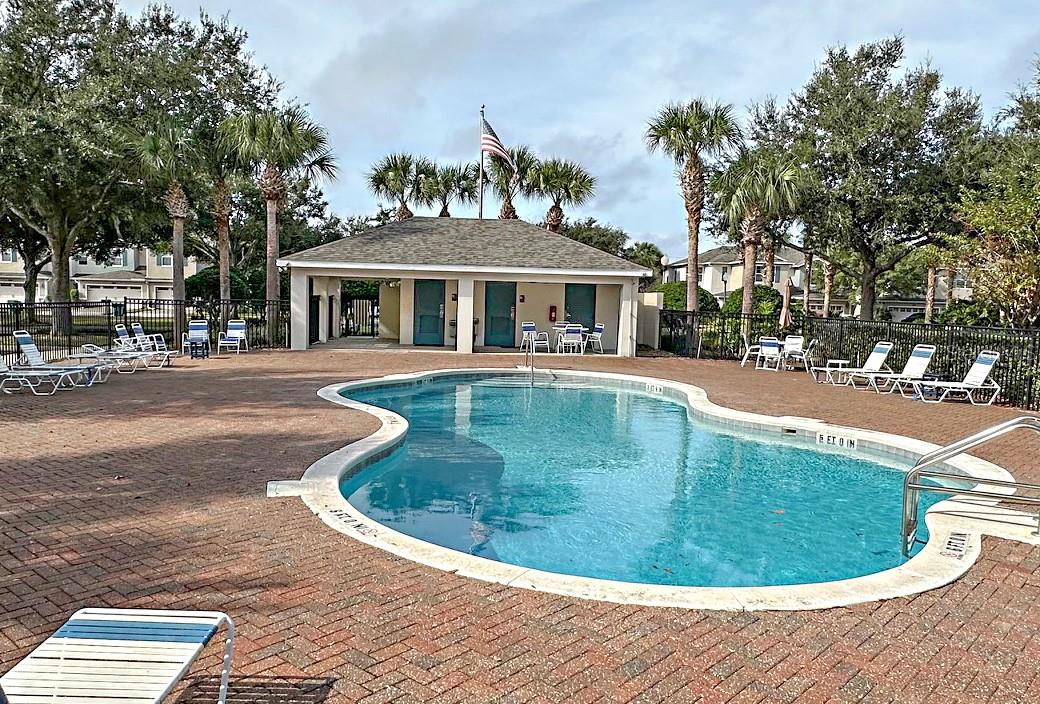 Image 47 of 51 For 1433 Priory Circle