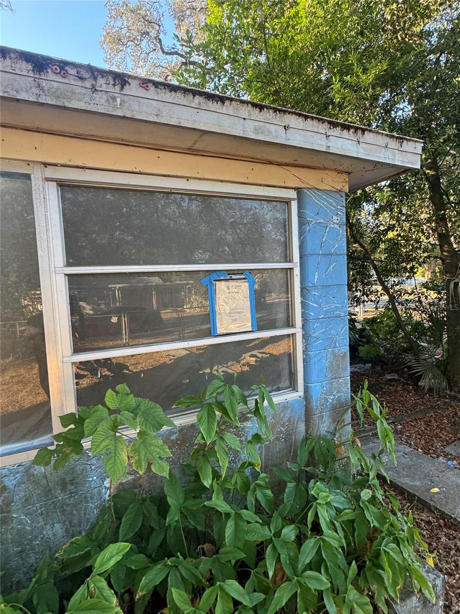 Image 11 of 51 For 4901 Hanna Avenue