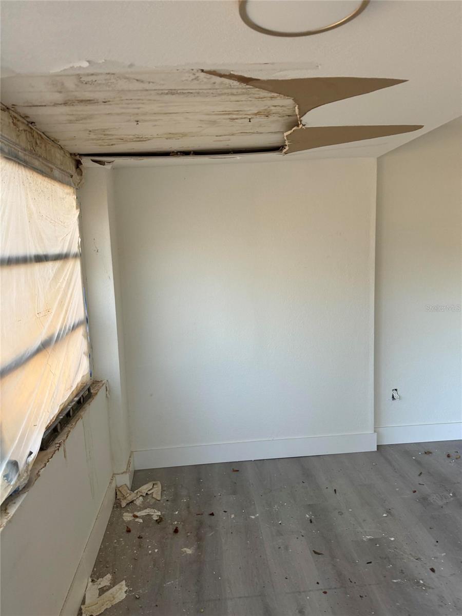 Image 20 of 51 For 4901 Hanna Avenue