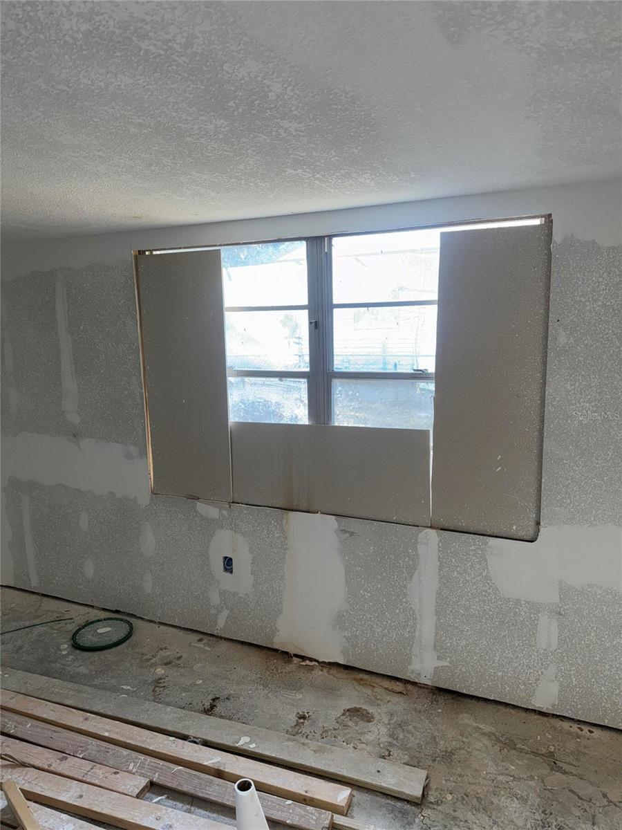 Image 31 of 51 For 4901 Hanna Avenue