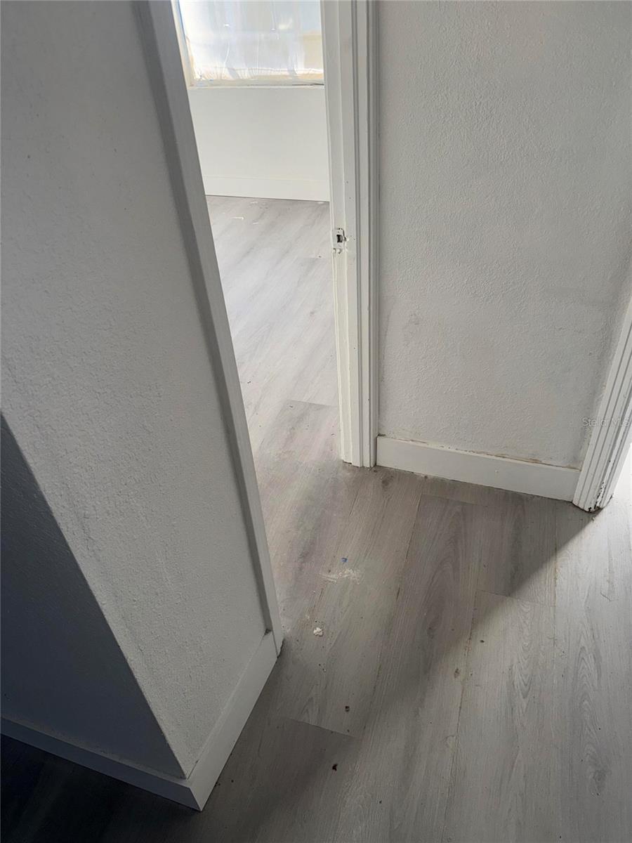 Image 38 of 51 For 4901 Hanna Avenue