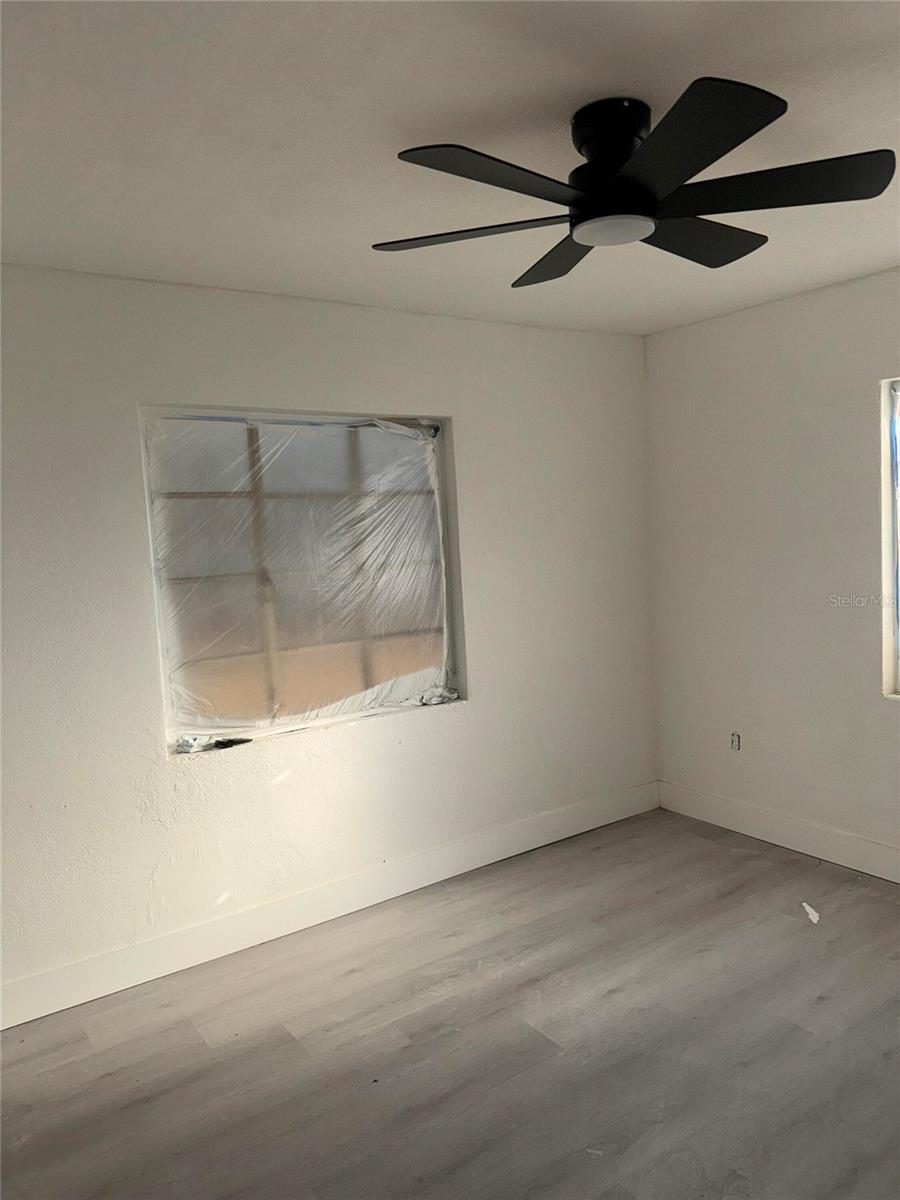 Image 39 of 51 For 4901 Hanna Avenue