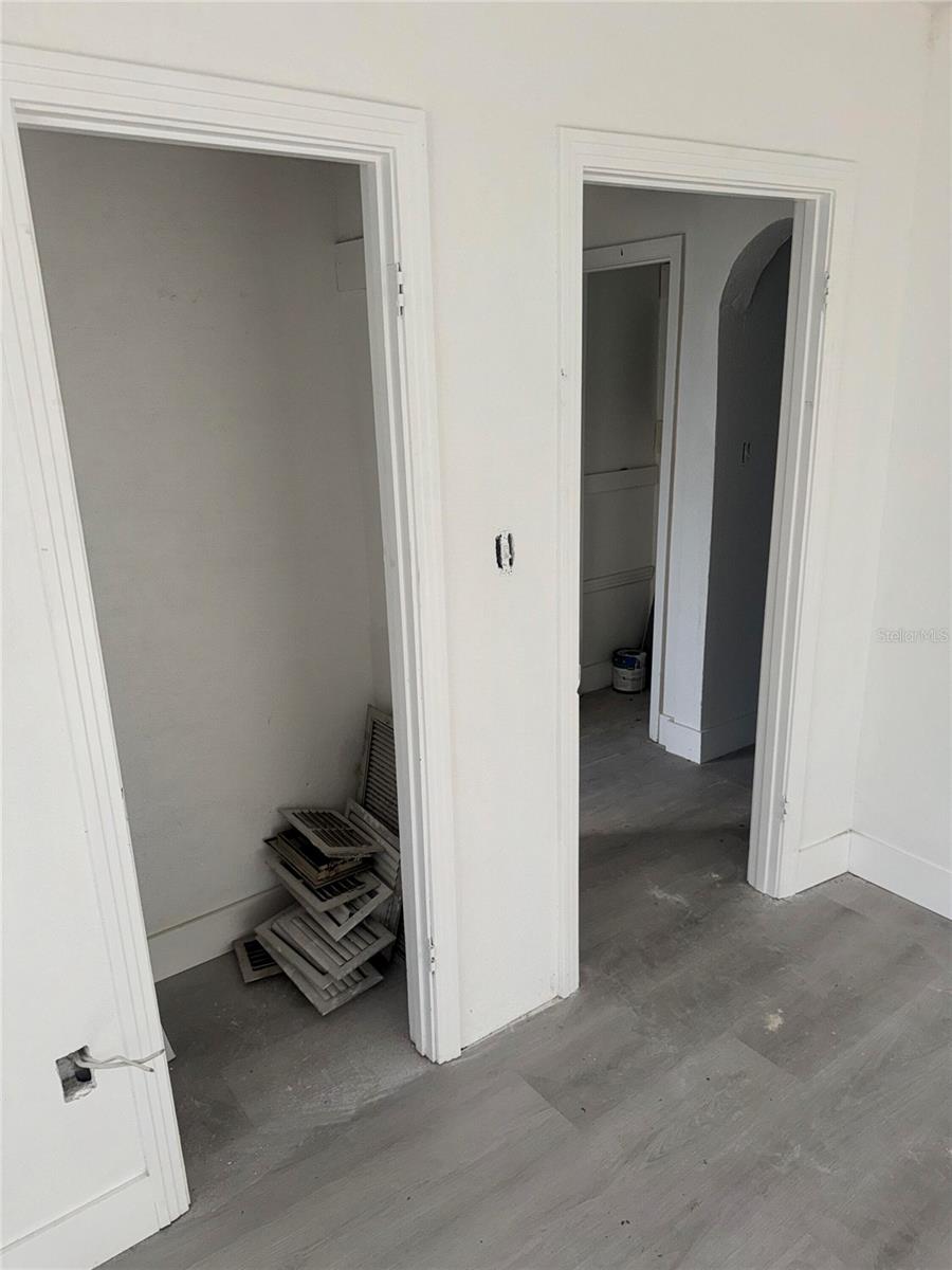 Image 48 of 51 For 4901 Hanna Avenue