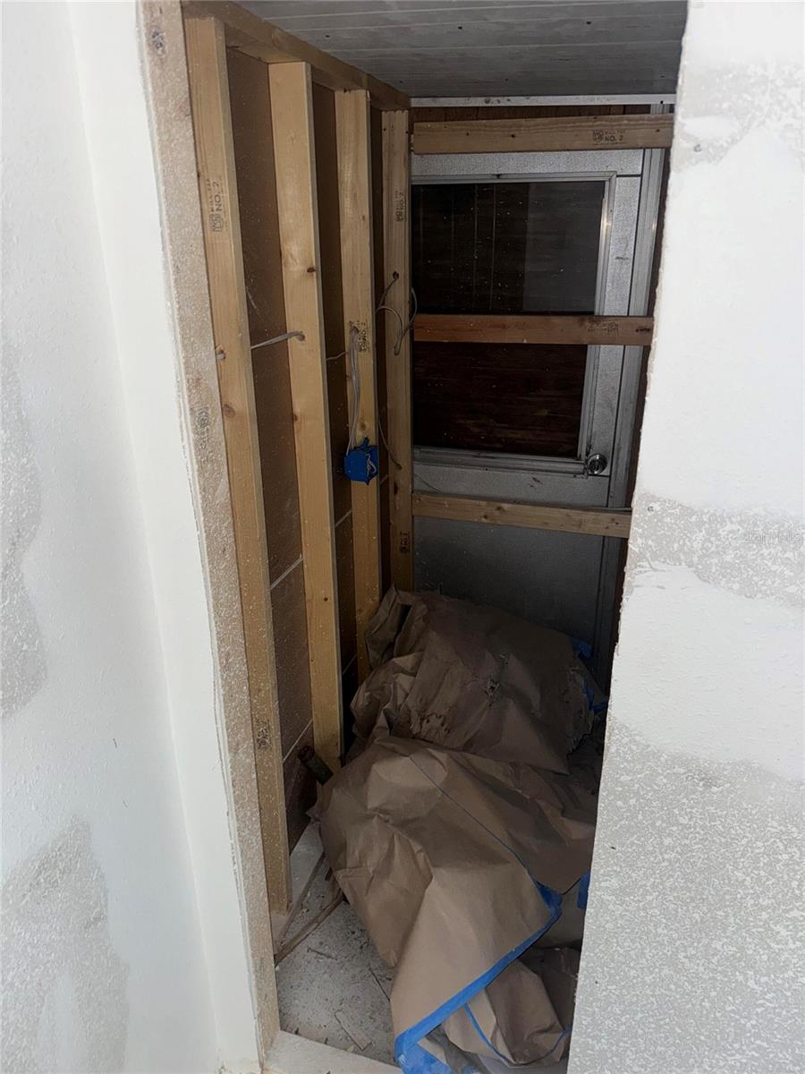 Image 50 of 51 For 4901 Hanna Avenue