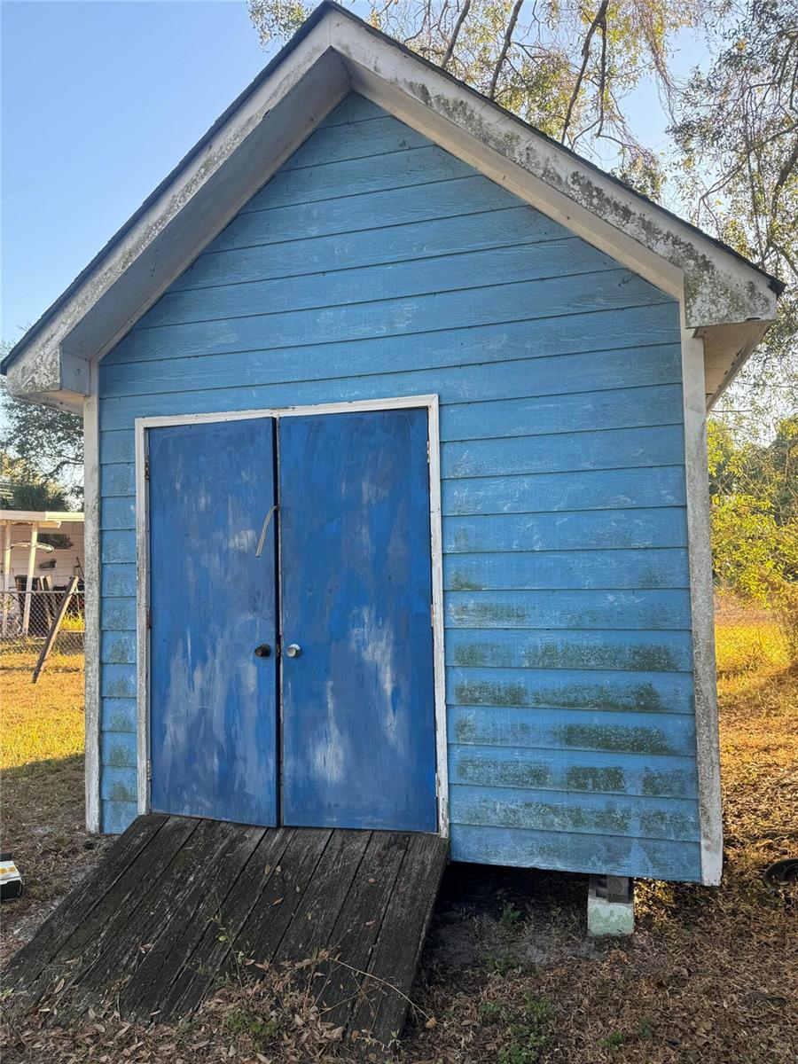 Image 8 of 51 For 4901 Hanna Avenue