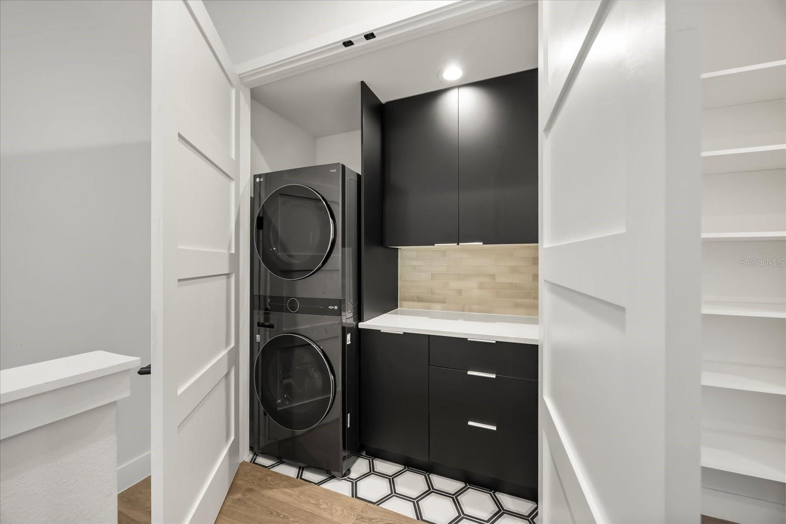 Image 14 of 32 For 1929 Lakemont Avenue