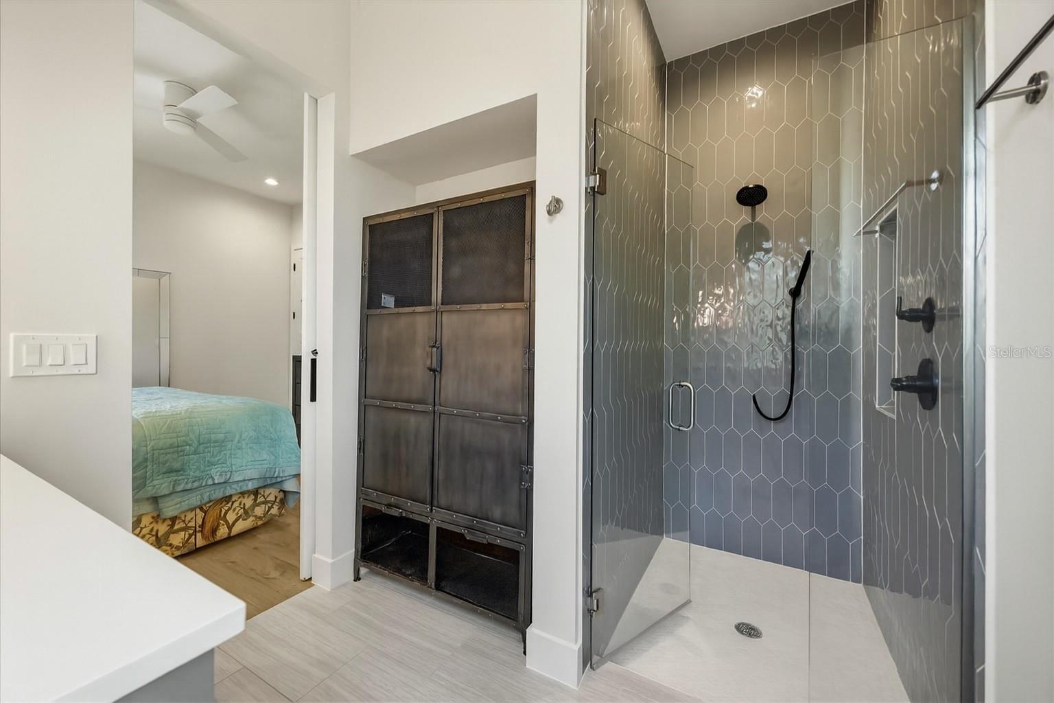 Image 22 of 32 For 1929 Lakemont Avenue