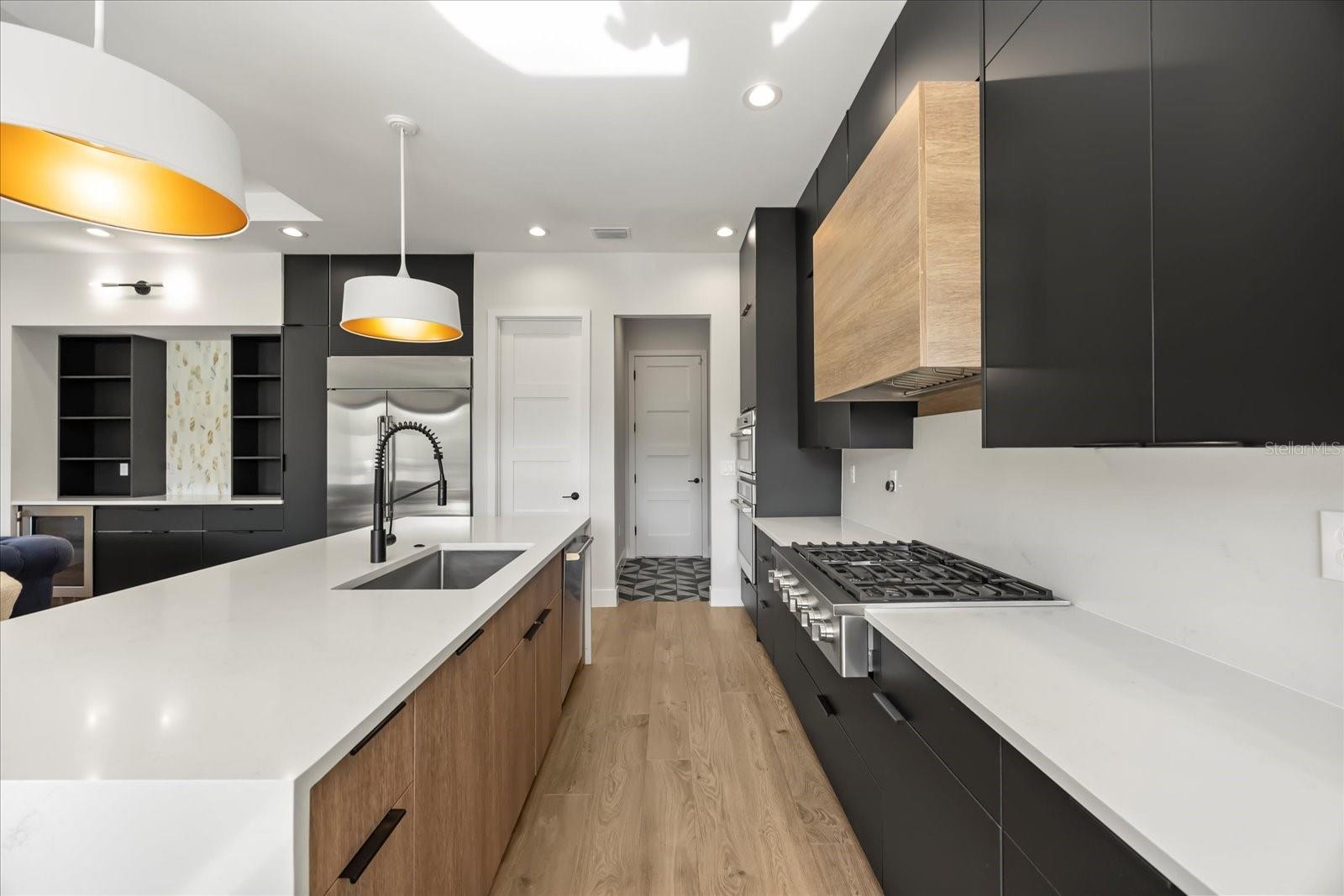 Image 9 of 32 For 1929 Lakemont Avenue