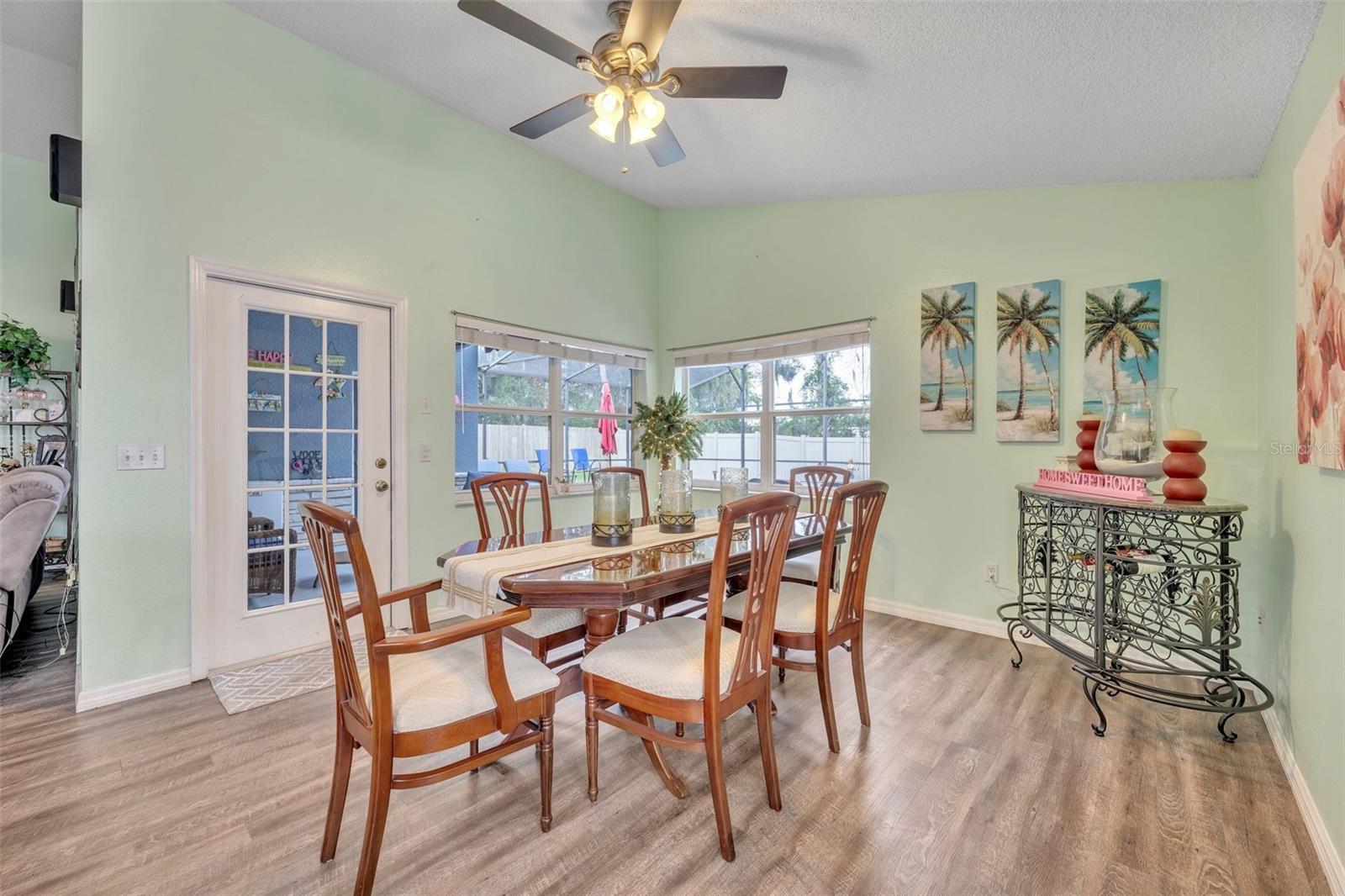 Image 16 of 39 For 286 Tavestock Loop